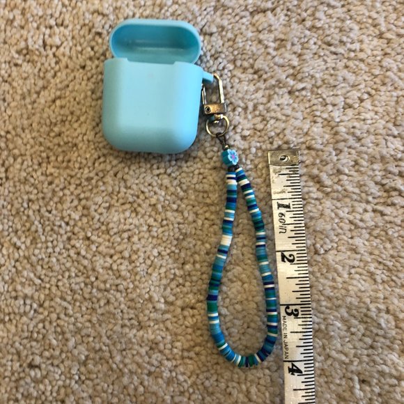 Blue Silicone AirPod Case with Beaded Wristlet - Picture 9 of 9